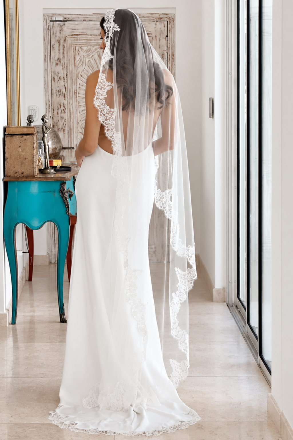 Robe de mariée Eternelle en crêpe, collection Exclusives 2026 – photo 2