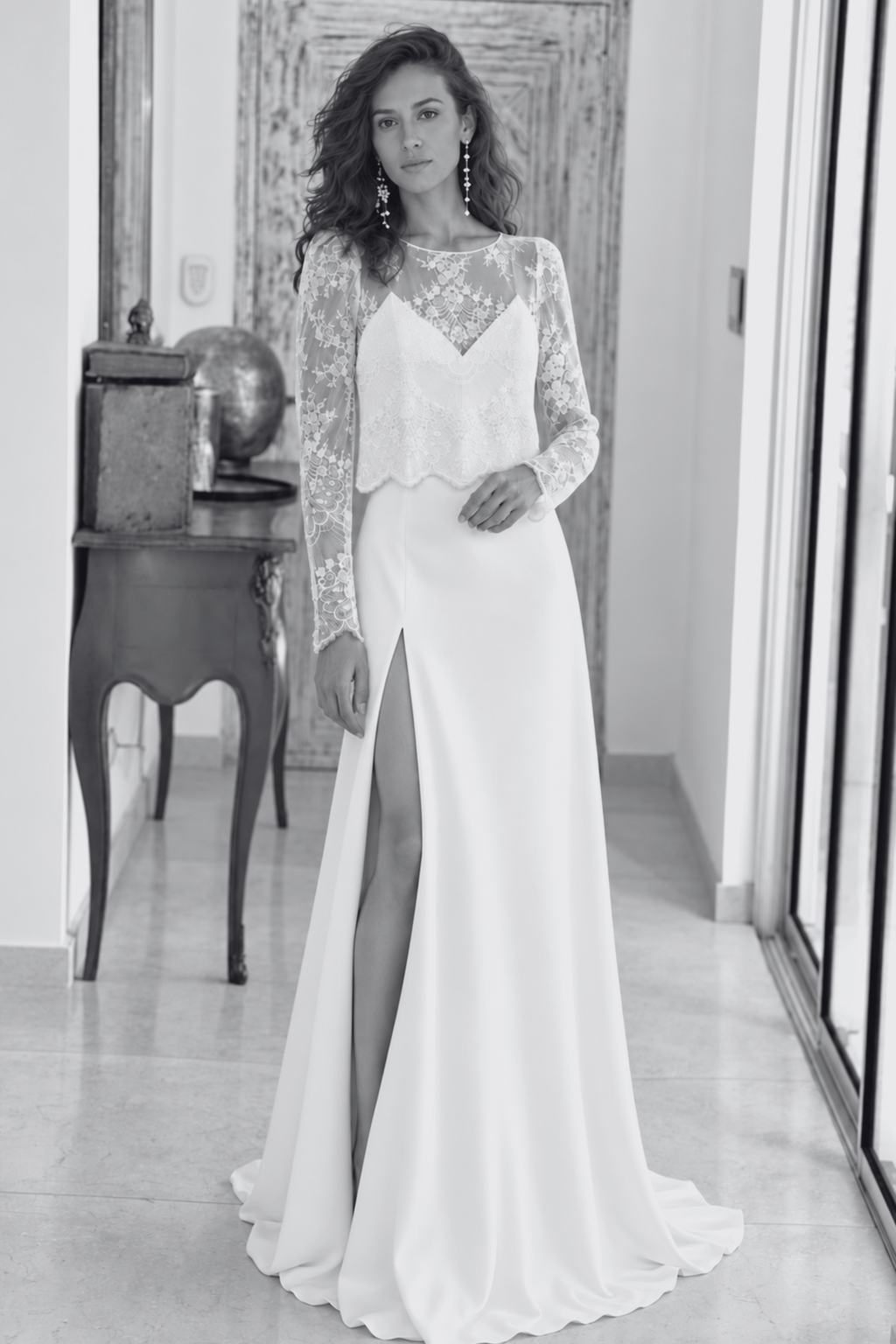 Robe de mariée longue Sensuelle en crêpe, collection Exclusives 2026 – photo 2