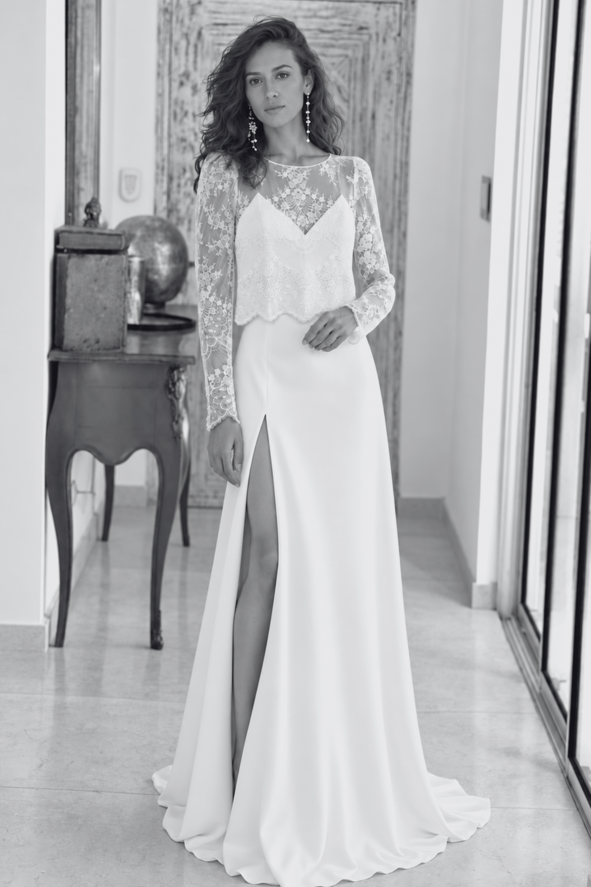 Robe de mariée longue Sensuelle en crêpe, collection Exclusives 2026 – photo 2