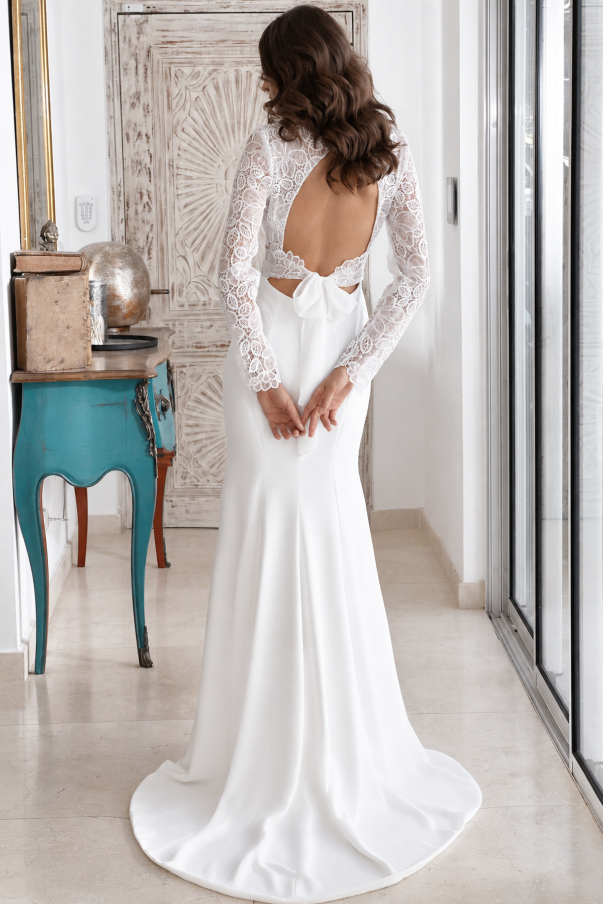 Robe de mariée longue Noor en dentelle et crêpe – Fabienne Alagama