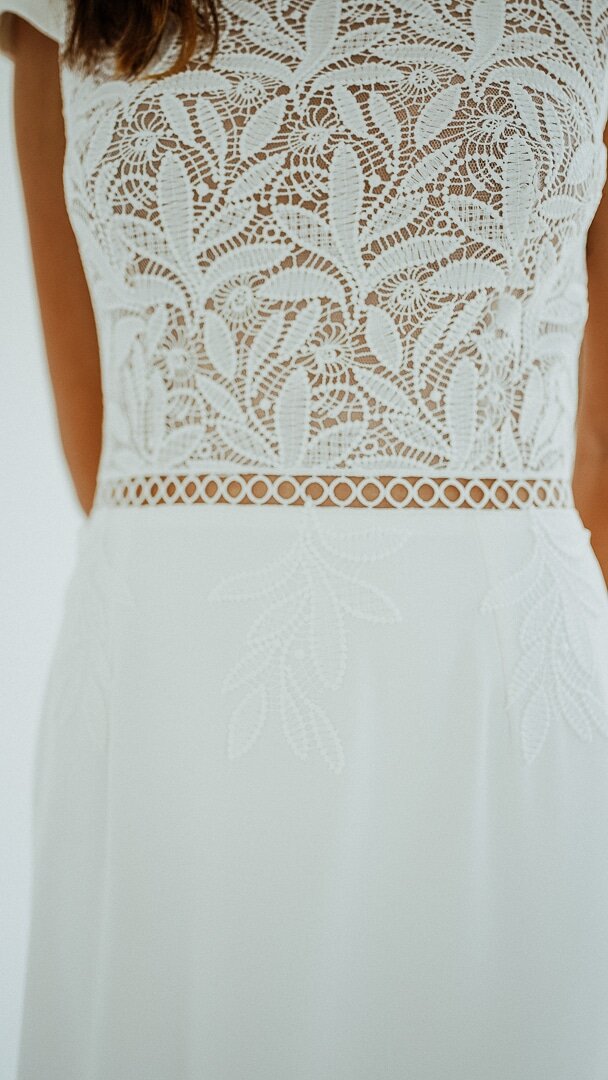 robe de mariée avec dentelle